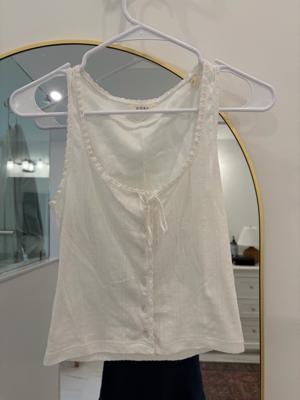 Doen Lois Button-Front Tie Tank